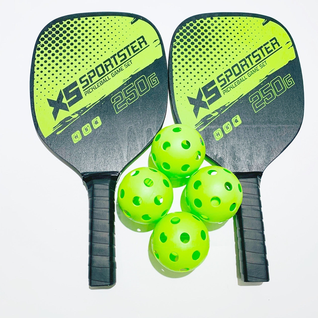Pickleball Set with 2 Pickleball Rackets & 4 Balls – Easy-to-Carry Set for Camping & Outdoor Trips
