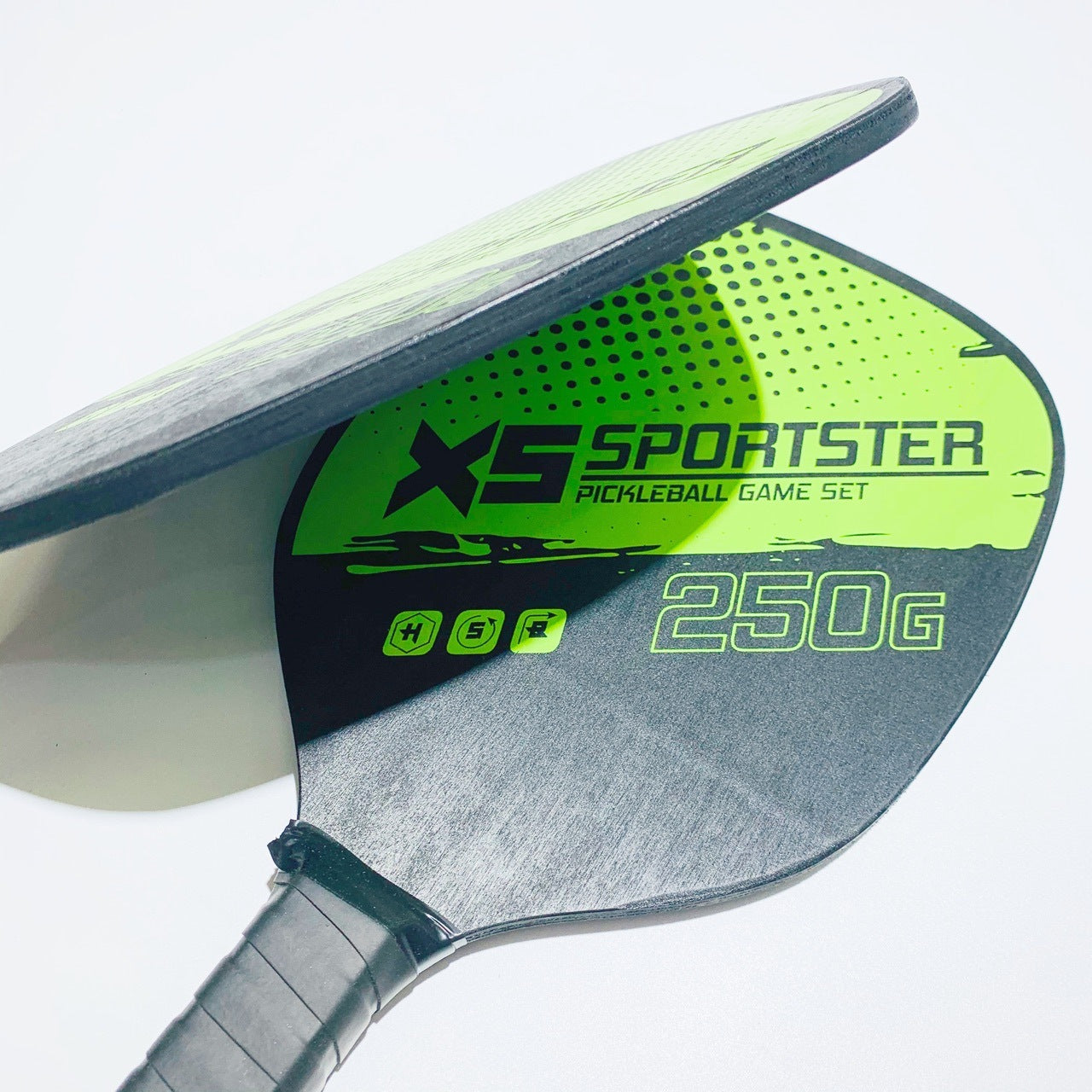 Pickleball Set with 2 Pickleball Rackets & 4 Balls – Easy-to-Carry Set for Camping & Outdoor Trips