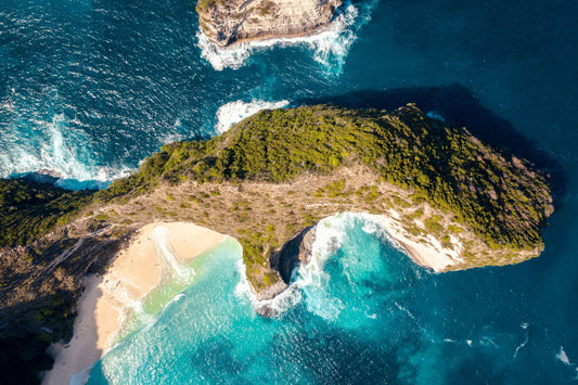 Scenic view of Nusa Penida, Bali, Indonesia, showcasing breathtaking landscapes, perfect for backpacking in Southeast Asia and exploring adventure destinations