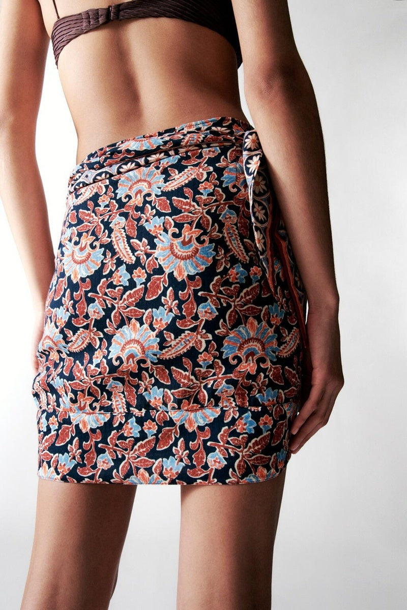 Bathing suit cover - short style sarong for beach days  Clothing and accessories