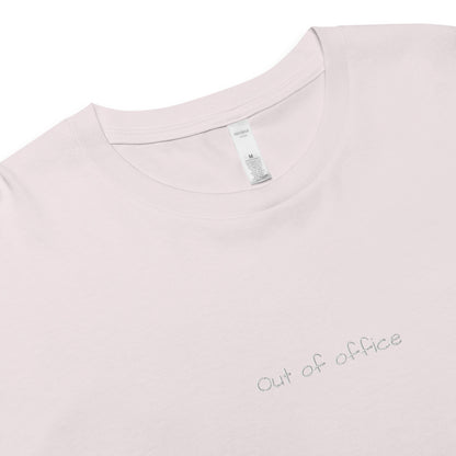 Women's crop top orchid. Embroidered out of office cropped t-shirt for travel enthusiasts. Travel inspired summer t-shirt. Unique travel gifts
